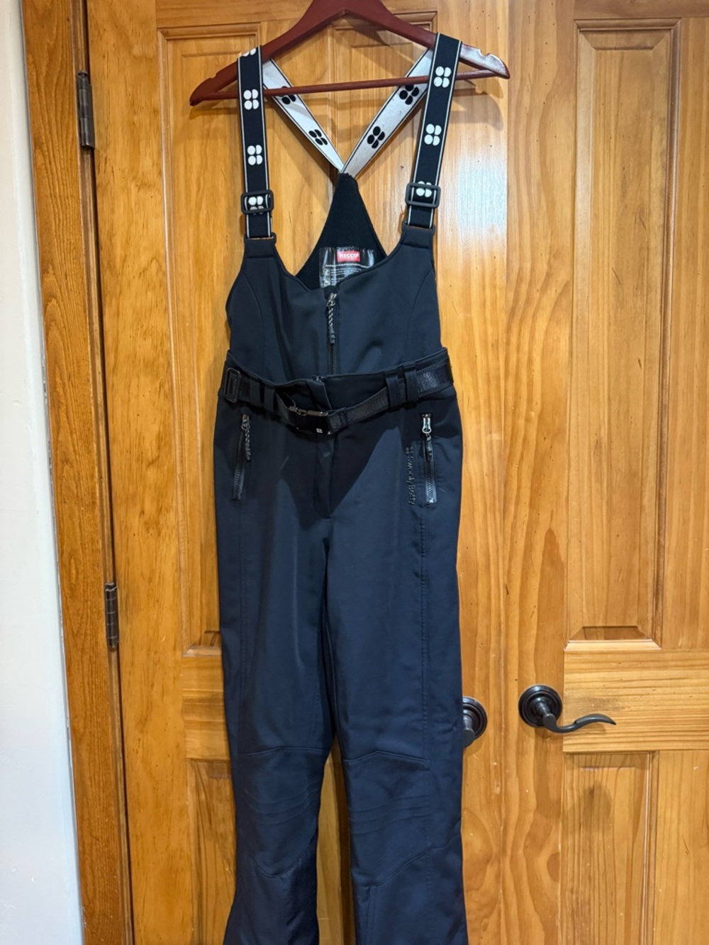 Sweaty Betty Black Belted Ski Jacket and Pants set - Picture 9 of 12
